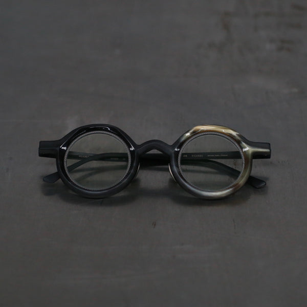 Rigards RG1062 Series Titanium Alloy Natural Horn Glasses RG-RG1062-HBKTM Black and White Frame Transparent Lenses